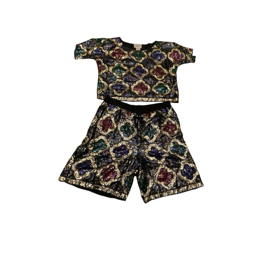 S N F Silk Sequin Medallion Top And Shorts Size‎ Medium